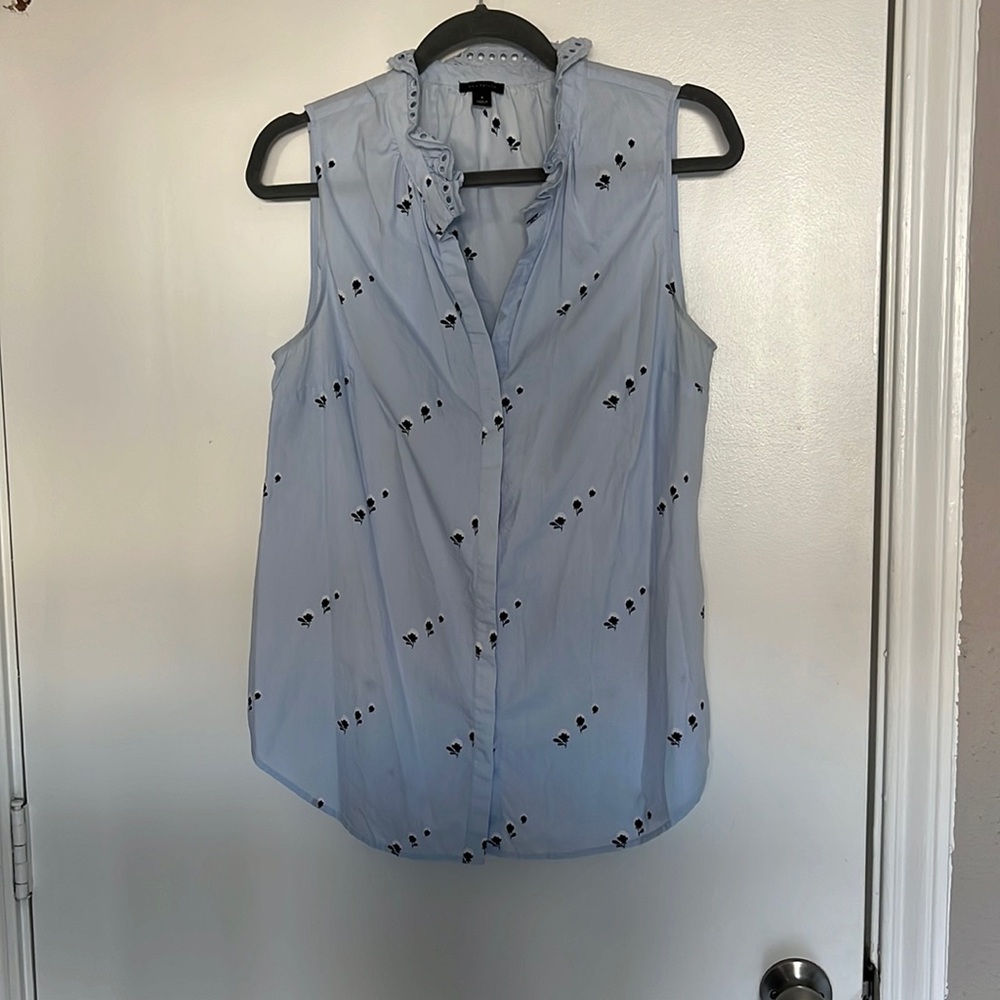 Sleeveless Ann Taylor top